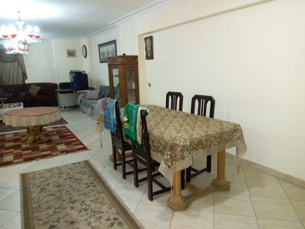 Your Dream Apartment In Agouza "Family Only" El El Cairo Exterior foto
